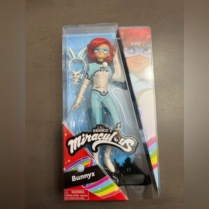 NIB Miraculous Ladybug and Cat Noir Toys Bunnyx Fashion Dol
